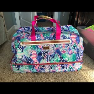 Lilly Pulitzer Rolling Duffle Bag - Quill Out